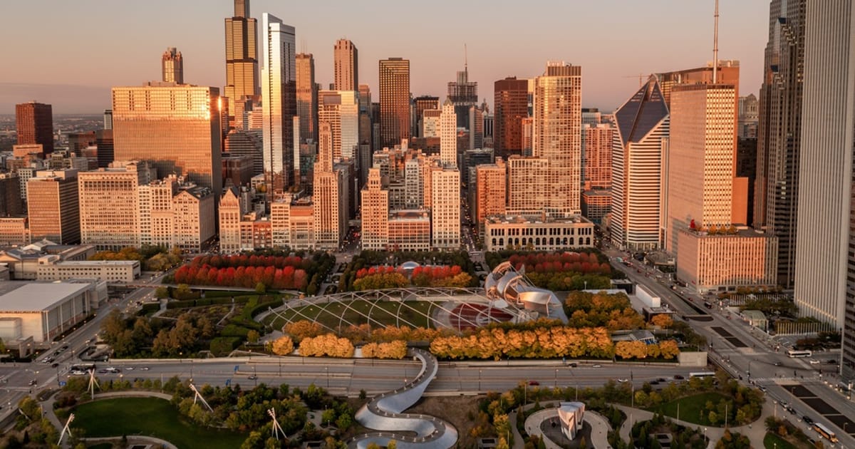 Simpson Thacher raids White & Case and Kirkland for four Chicago partners