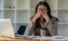 Heavy workloads hinder one in 10 in-house lawyers from completing regulatory duties