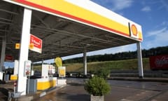 Shell rejigs legal panel