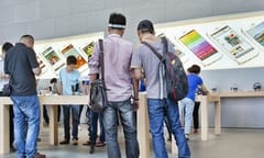 The Apple drops for Samsung