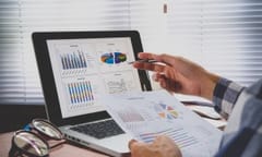 US law firms see revenues decline