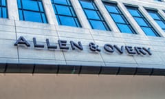 Lawyer jumps into lawtech role