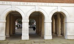 Specialist media chambers to close