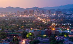 Hogan Lovells strikes deal with Elevate to launch Phoenix support centre