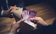 India amends anti-corruption legislation to cover bribe-givers