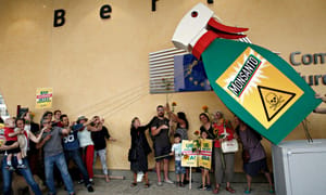 Landmark cancer ruling as Monsanto hit with $289m in damages
