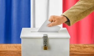 French candidates to face investigation right up to election