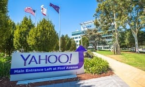 Yahoo hires new lawyer in $1 million pay deal