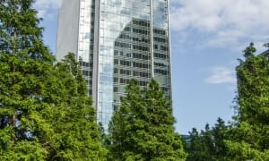 Clifford Chance hits $2 billion turnover mark