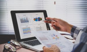 US law firms see revenues decline
