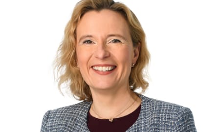 Junior lawyers should focus on skills that beat AI like relationship building: financial services GC Jo Nayler