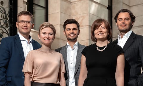 New boutique firm for Russia