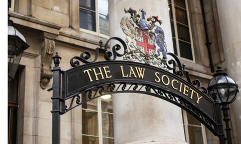AI silos threaten justice