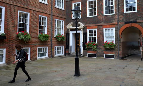 Major survey of UK barristers claims Bar is reaching 'breaking point'