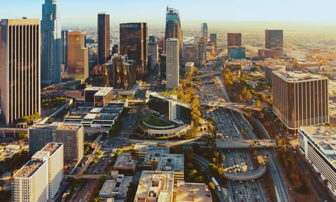 LA