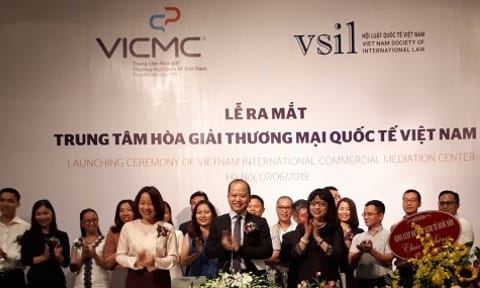 Vietnam launches first mediation centre
