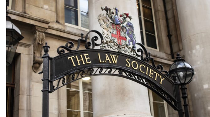 AI silos threaten justice